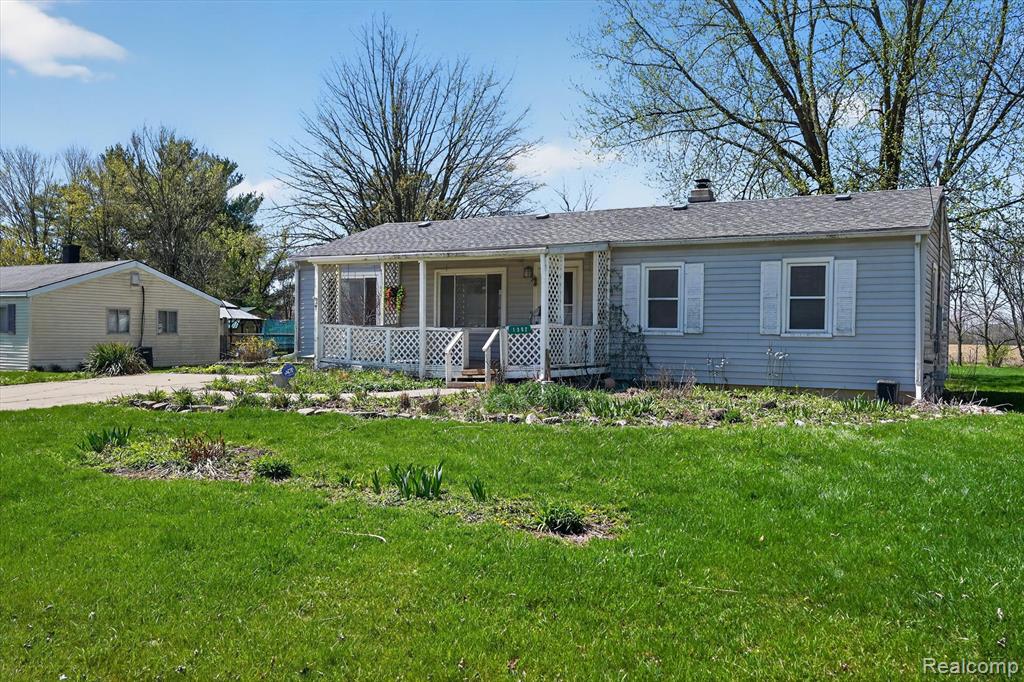 1392 Winfield Drive, Swartz Creek, MI 48473 — Photo 2