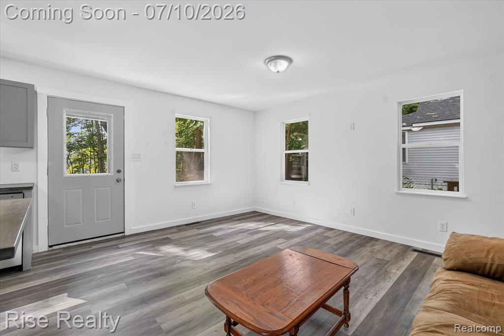 6560 Lowell Drive, Brighton, MI 48116 — Photo 3