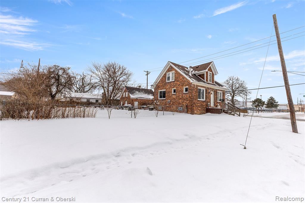 7004 Dodge Avenue, Warren, MI 48091 — Photo 4