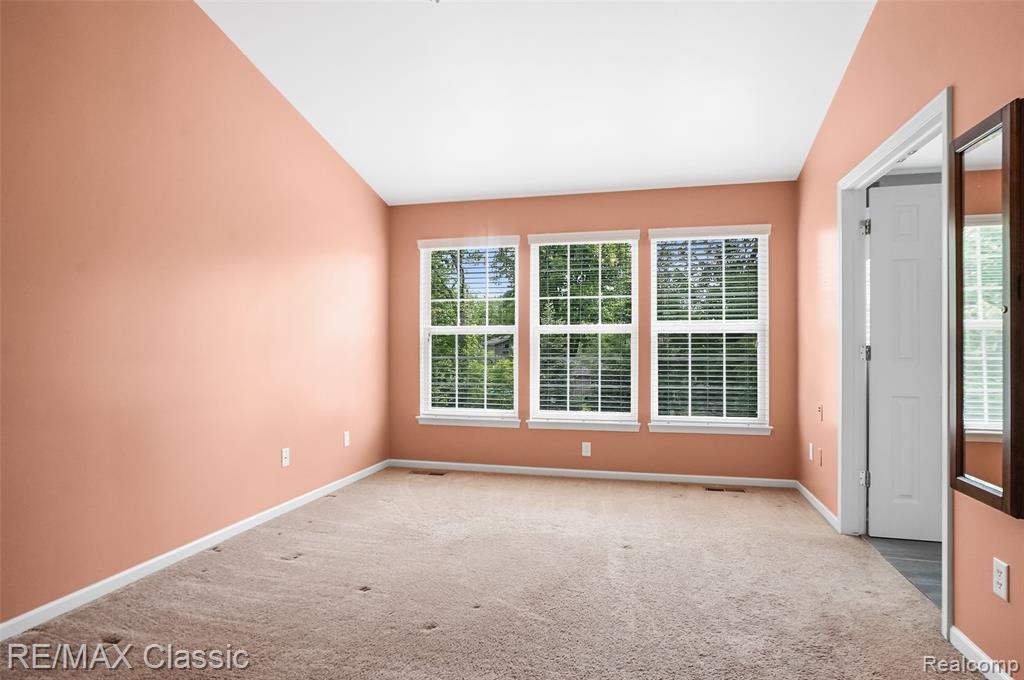 6323 Moonstone Dr, Grand Blanc, MI 48439 — Photo 29