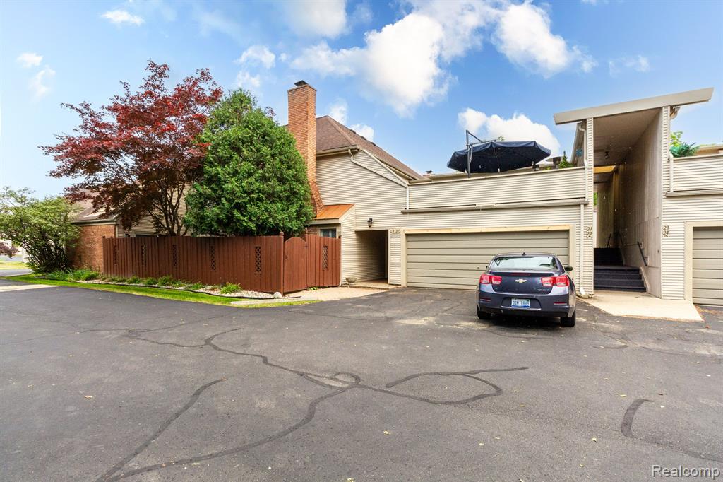 8337 Colony Drive, 1, Grosse Ile, MI 48138 — Photo 32