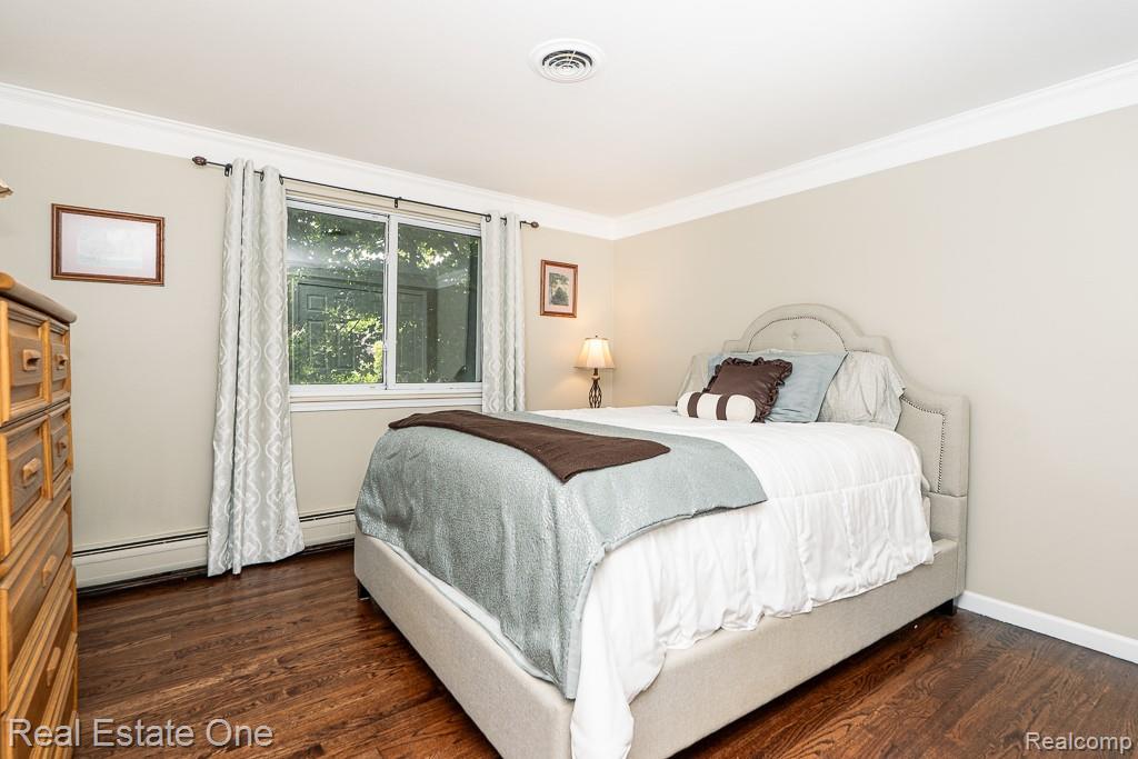 4203 Sugar Grove Court, Troy, MI 48098 — Photo 33