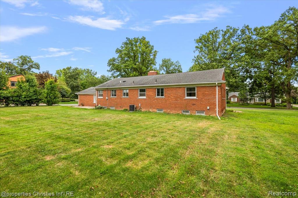 6030 Lahser Road, Bloomfield, MI — Photo 33