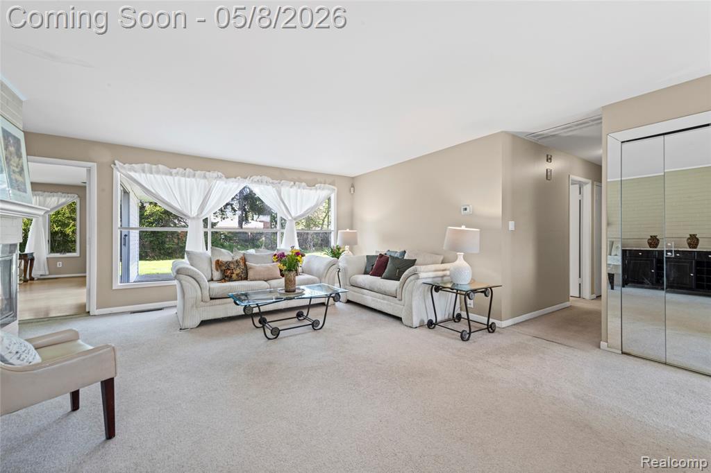 7396 Cornwall Court, West Bloomfield, MI — Photo 7
