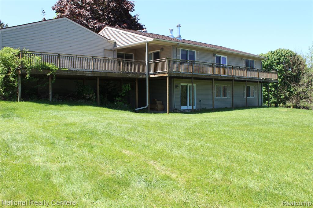 9720 QUEENS Drive, Manchester, MI 48158 — Photo 32
