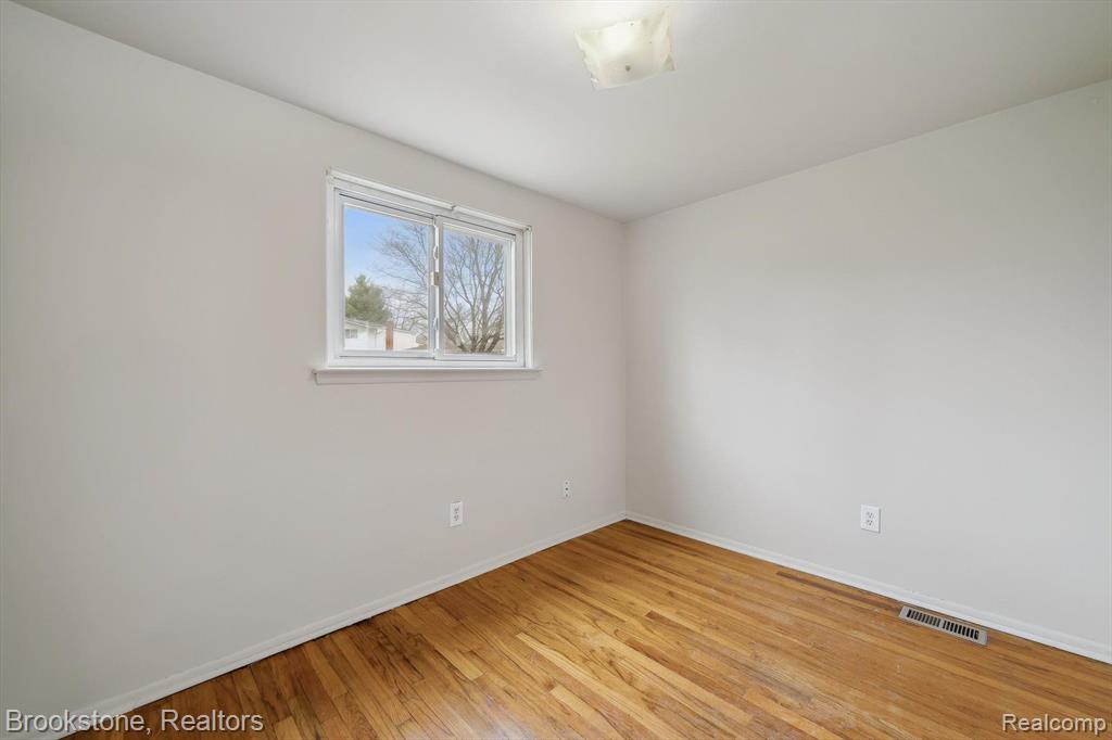 400 JOSLYN Avenue, Pontiac, MI 48342 — Photo 21