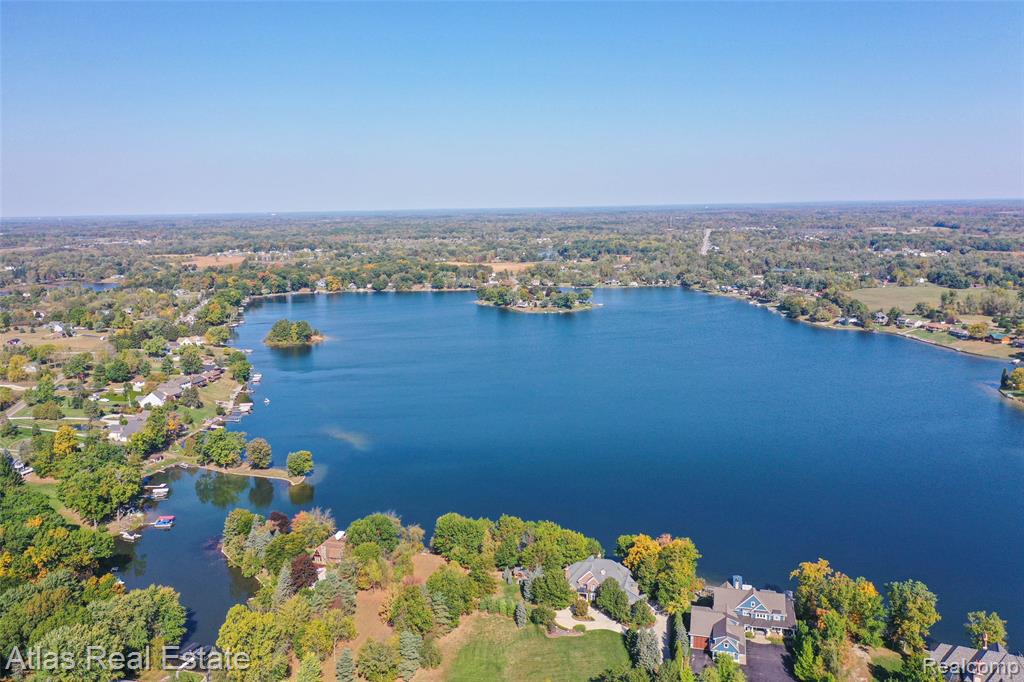 9449 Ridge Road, Goodrich Vlg, MI — Photo 45