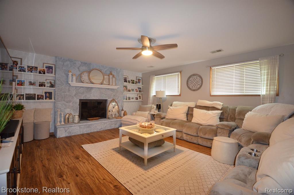 4856 CLINTON WAY Drive, Waterford, MI 48328 — Photo 30
