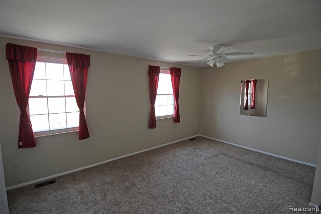 5828 Northfield Parkway, Troy, MI 48098 — Photo 8