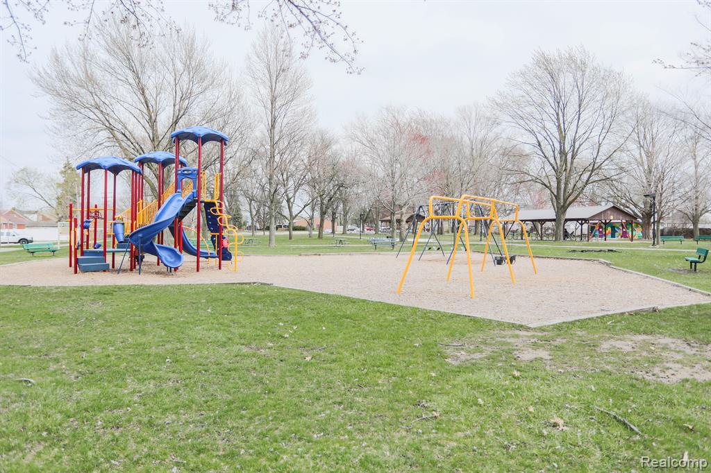 6832 Engleman, Center Line, MI 48015 — Photo 37