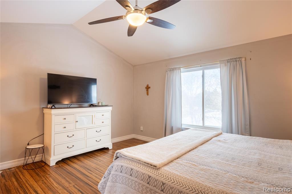 48850 Village Drive, Macomb, MI 48044 — Photo 5