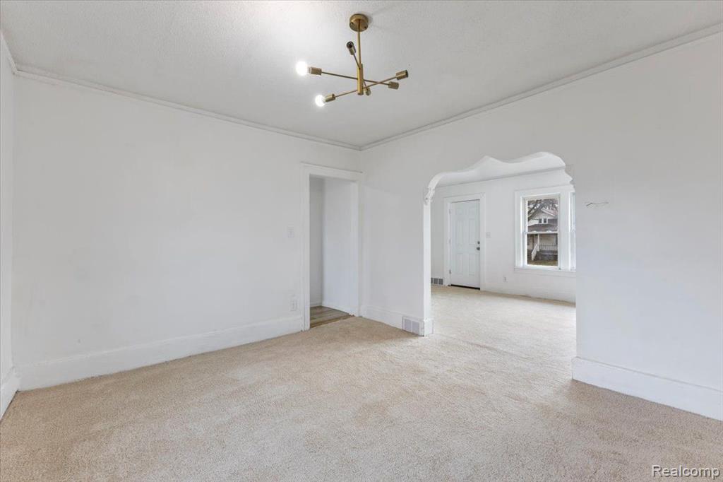 7525 E ROBINWOOD Street, Detroit, MI 48234 — Photo 9