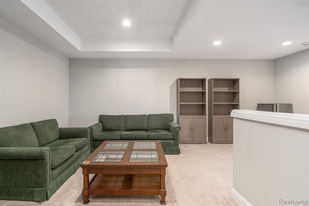 7484 Gramercy Circle, West Bloomfield, MI — Photo 31