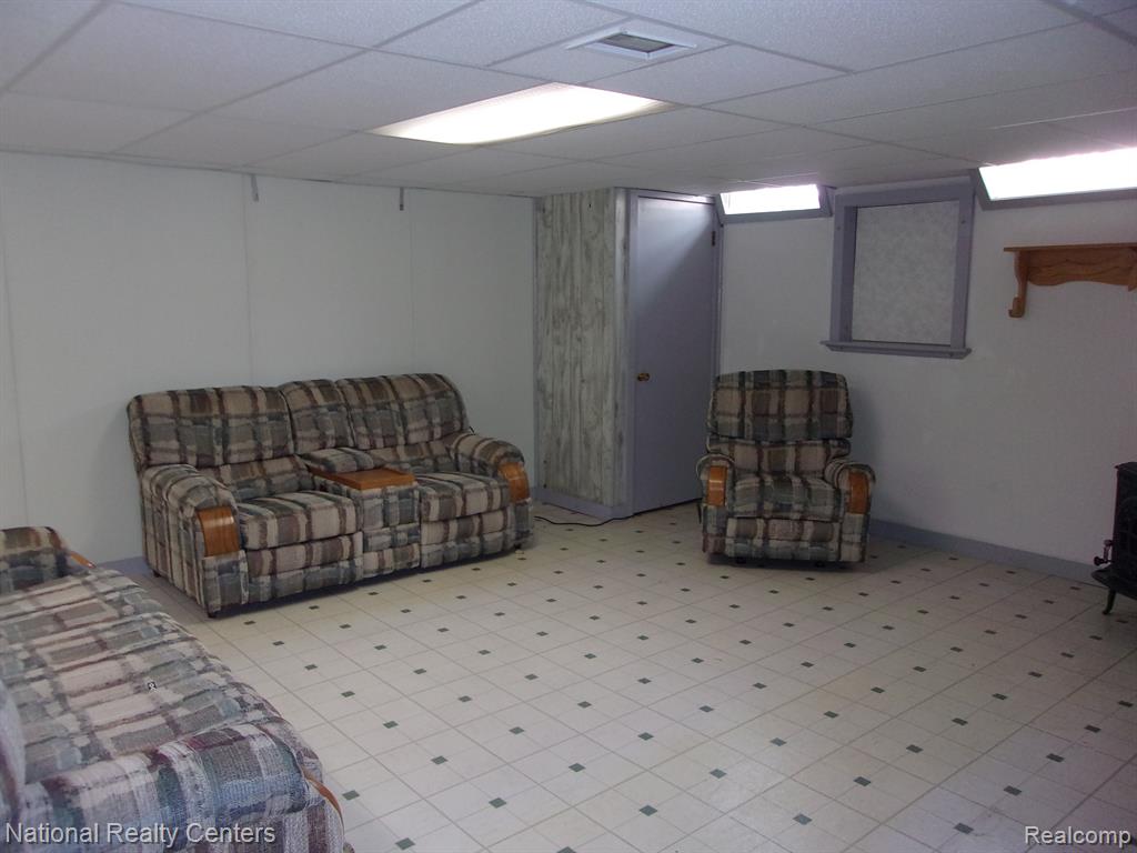 5856 HENRY RUFF Road, Garden City, MI — Photo 28