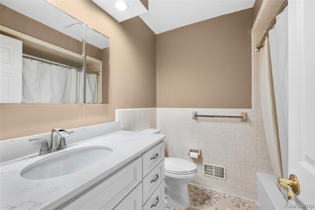 47848 CARD Road, Macomb, MI 48044 — Photo 15