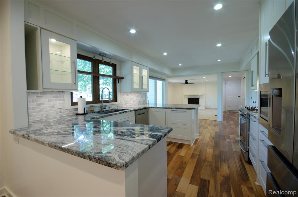 1402 Fieldstone Court, Ann Arbor, MI 48108 — Photo 7