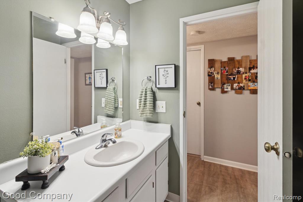 61228 Greenwood Drive, 64, South Lyon, MI 48178 — Photo 28