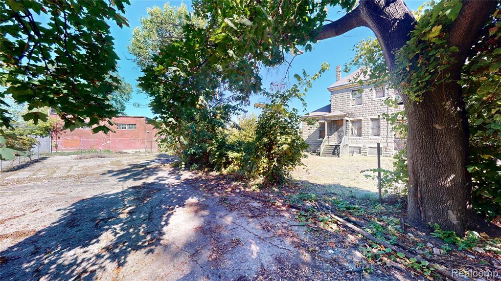 817 W Grand Boulevard, Detroit, MI 48216 — Photo 5
