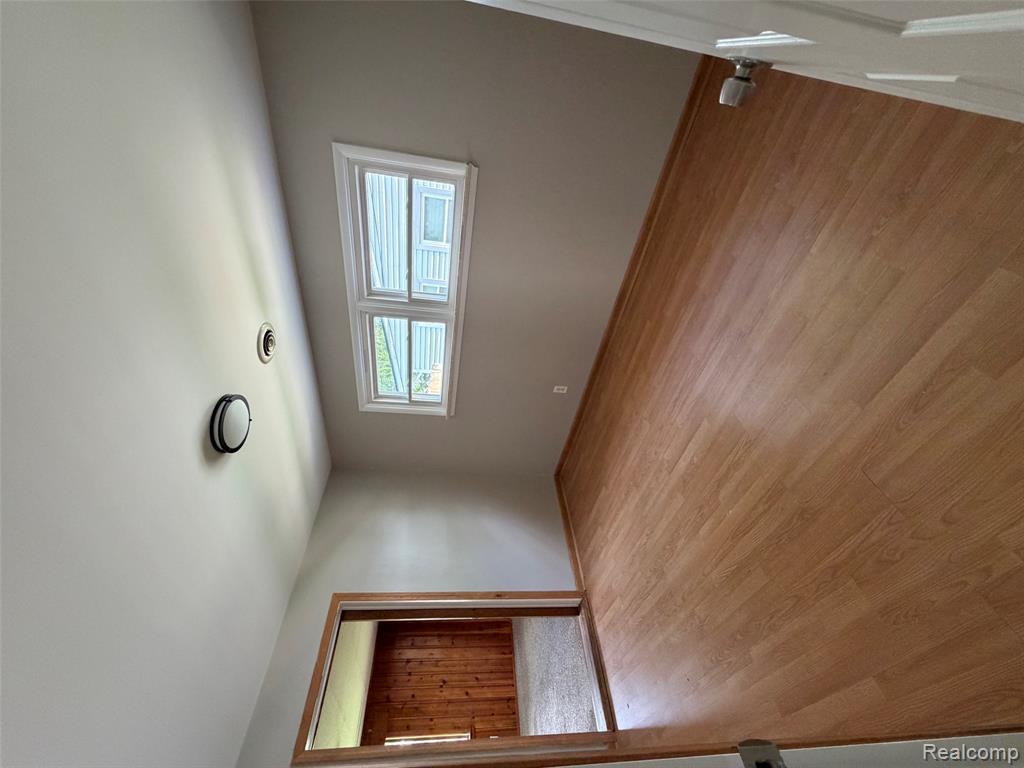 768 W MAPLEDALE Avenue, Hazel Park, MI 48030 — Photo 10