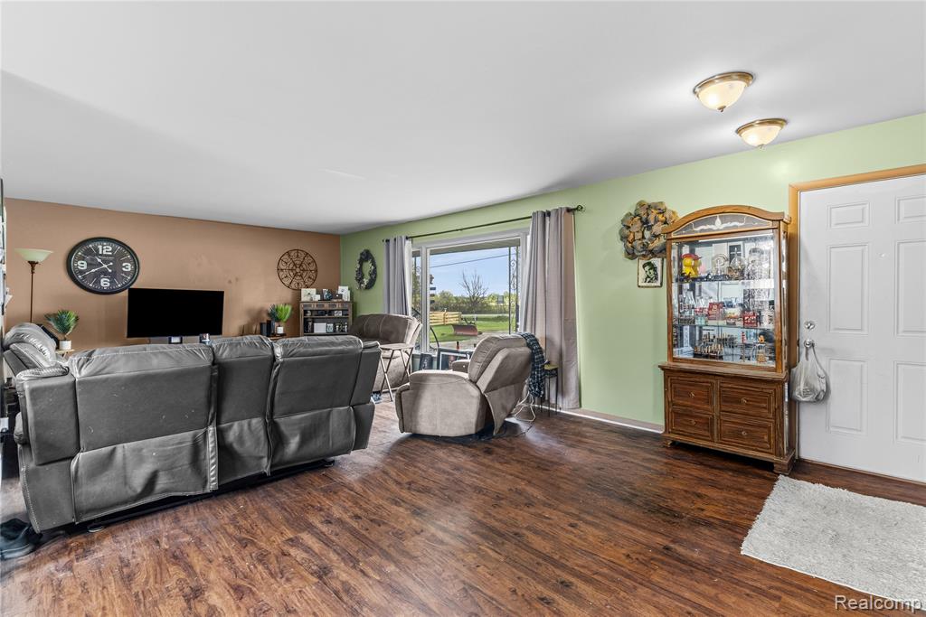 6270 E Dodge Road, Mount Morris, MI 48458 — Photo 7