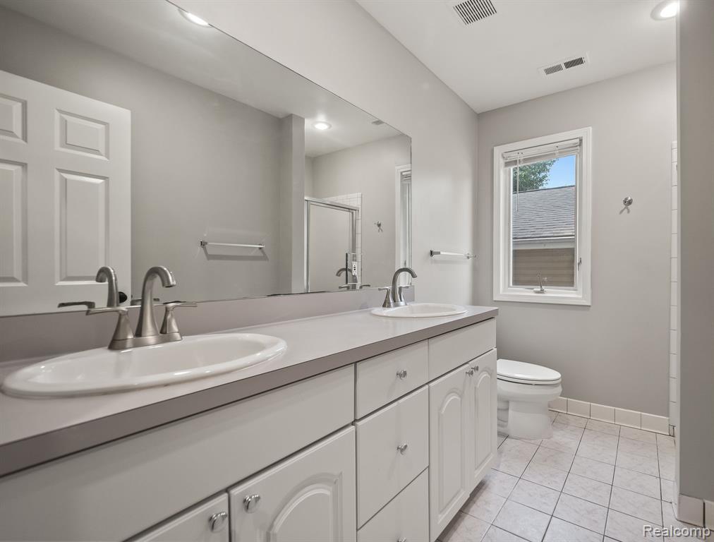 51429 Morowske Drive, Shelby Twp, MI 48316 — Photo 15