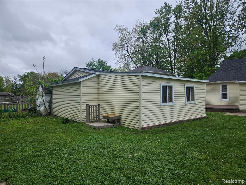 610 W COURTLAND Street, Durand, MI 48429 — Photo 15