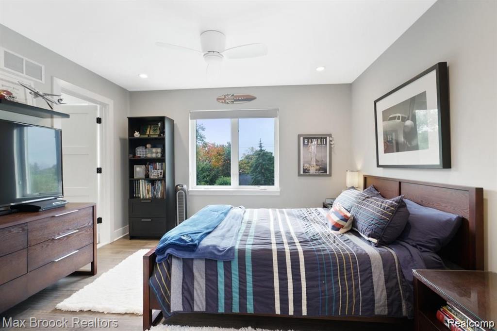 4227 W 14 Mile Road, Royal Oak, MI 48073 — Photo 24