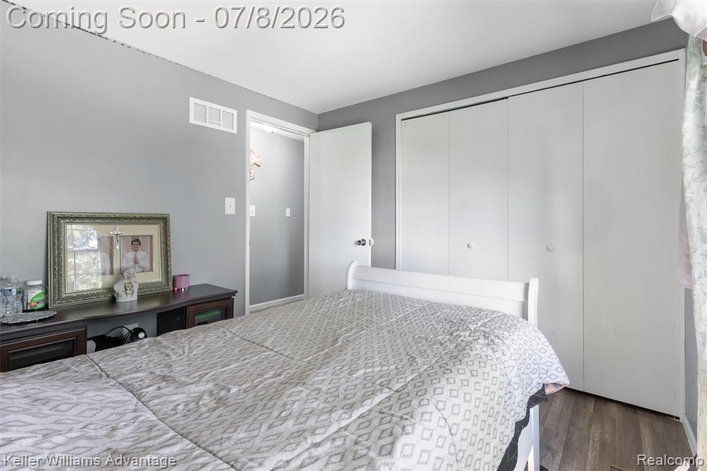 8948 Shawn Drive, Sterling Heights, MI 48312 — Photo 24