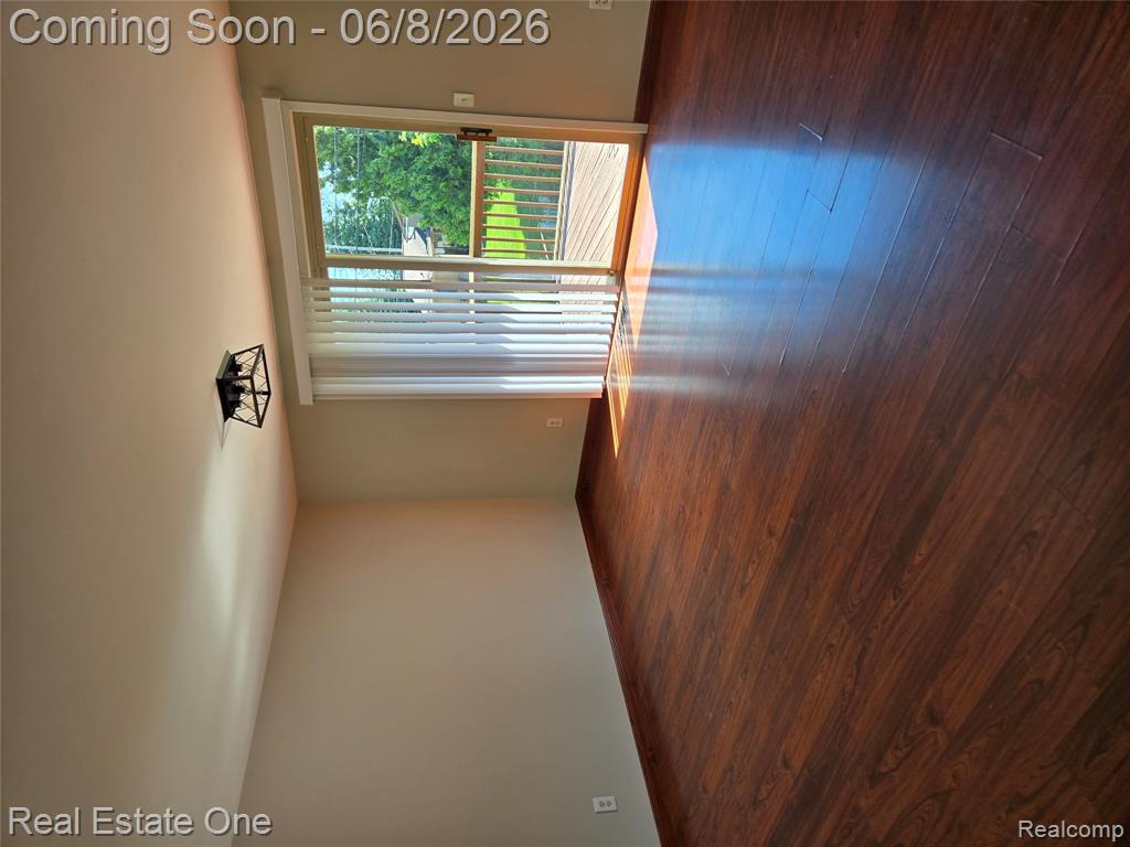 661 Harry Paul Drive, Lake Orion, MI 48362 — Photo 13
