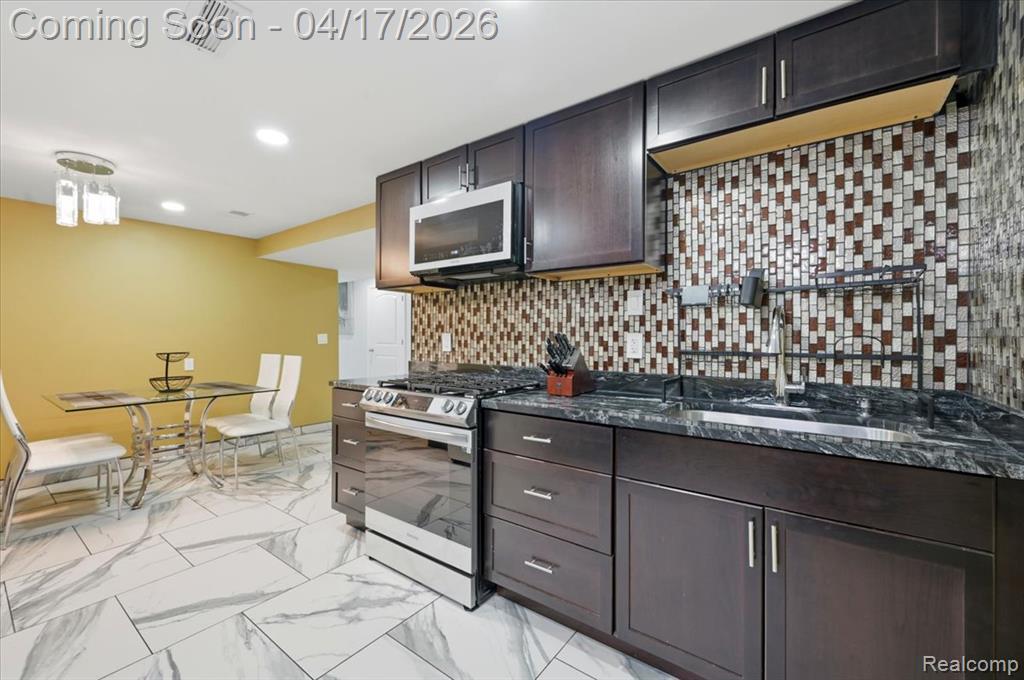 17482 Sunny Crest Drive, Romulus, MI 48174 — Photo 29