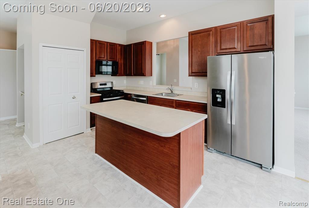 1537 Chapleau Drive, Ann Arbor, MI 48103 — Photo 18