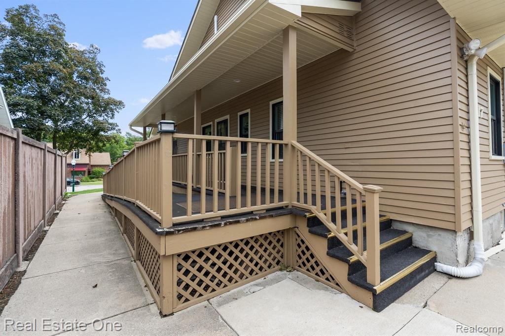 817 N Main UNIT B Street, Rochester, MI 48307 — Photo 23