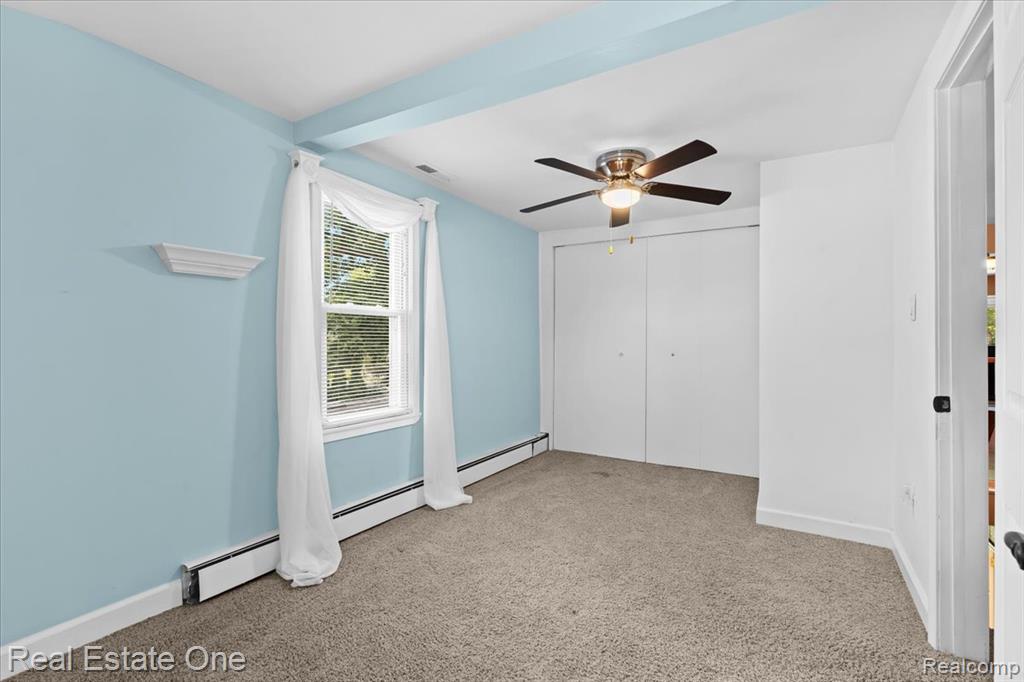 265 Oak Island Drive, Wolverine Lake, MI 48390 — Photo 23