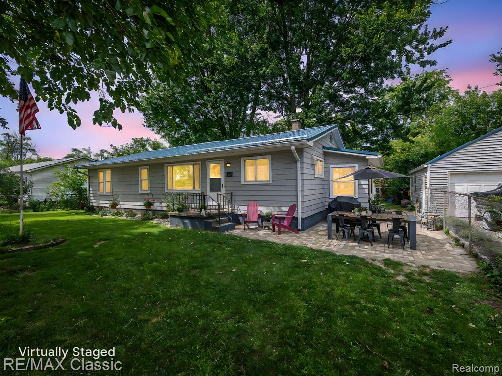 253 Delaware Road, Whitmore Lake, MI 48189 — Photo 36
