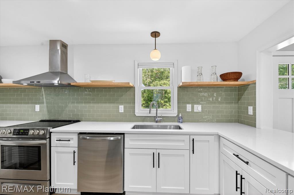 1462 S HUGHES Road, Howell, MI 48843 — Photo 8