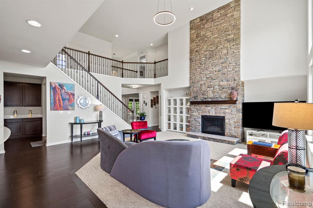 4562 Cloverdale Court, Lake Orion, MI — Photo 19