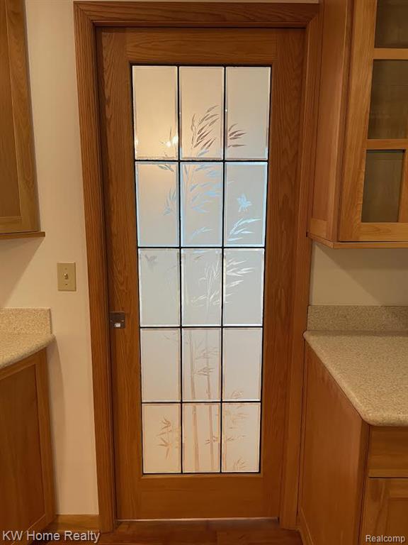 4568 Rolling Ridge Road, West Bloomfield, MI 48323 — Photo 25