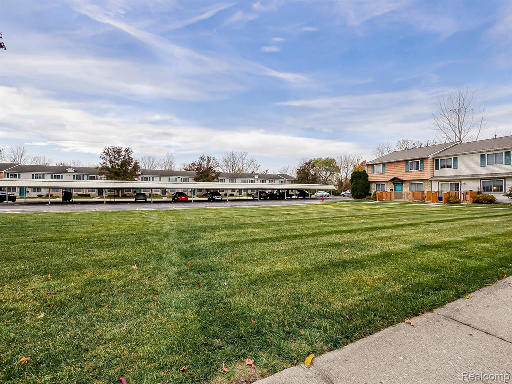 16513 Terrace Village Drive, Taylor, MI 48180 — Photo 32