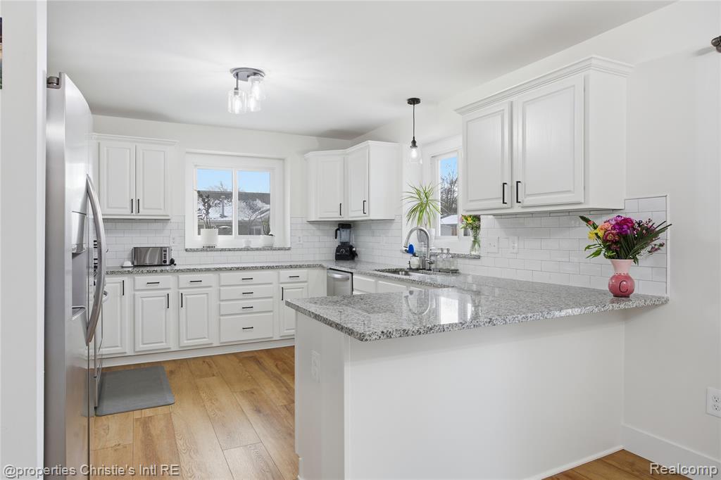 39663 Southpointe Avenue, Harrison Township, MI — Photo 34