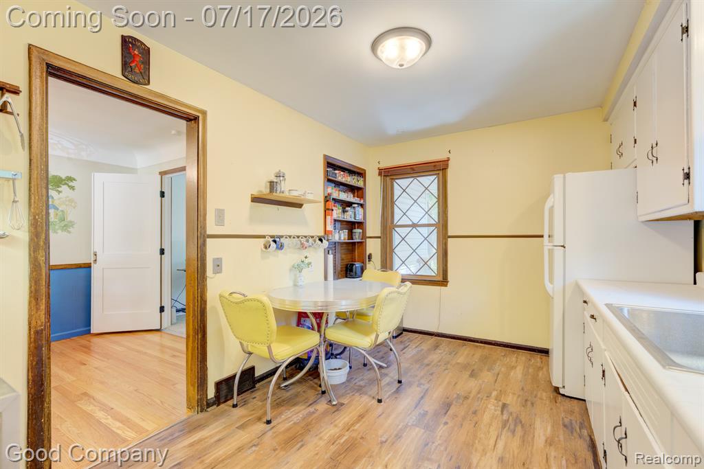 24310 Manistee Street, Oak Park, MI 48237 — Photo 14