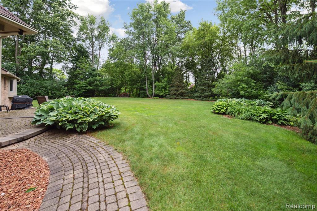 5993 Rosewood Parkway, White Lake, MI 48383 — Photo 38