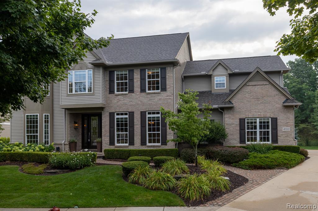 4910 Knollcrest Court, Commerce Twp, MI 48382 — Photo 50