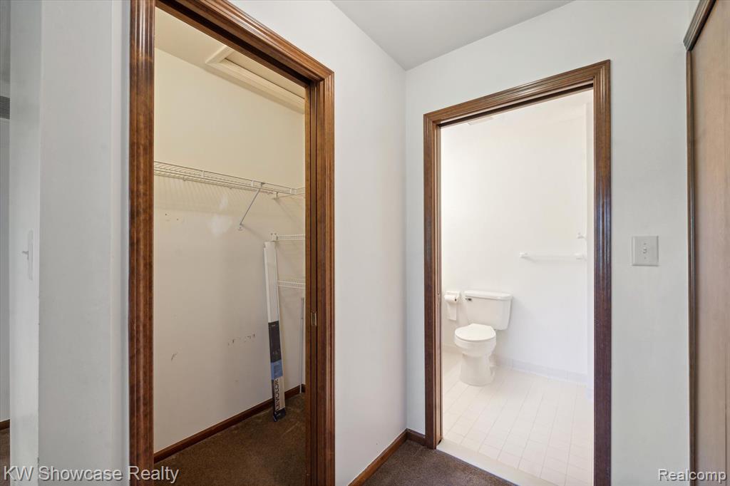 730 CHALLENGING Trail, South Lyon, MI 48178 — Photo 18