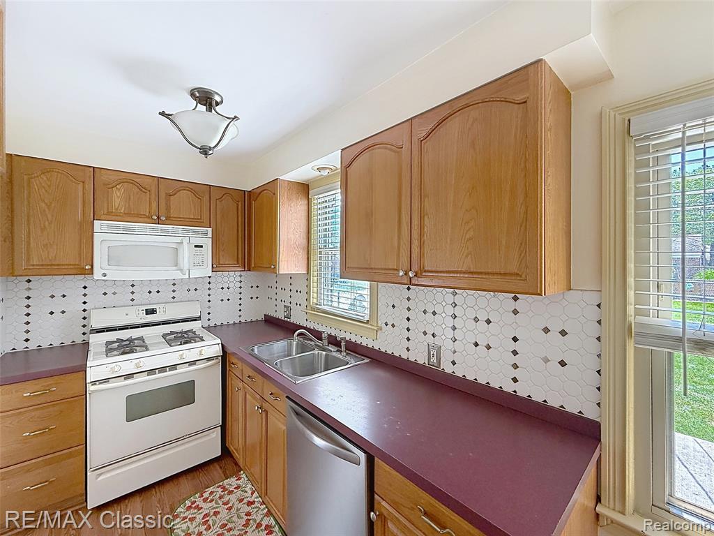 1757 Riverbank Street, Lincoln Park, MI 48146 — Photo 5