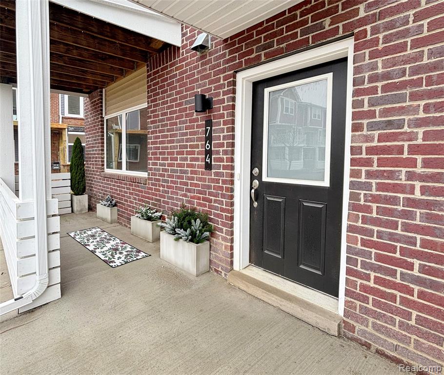 764 Huntley Lane, Troy, MI 48085 — Photo 2