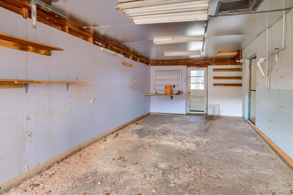 7036 Clabuesch Street, Pigeon Vlg, MI — Photo 26