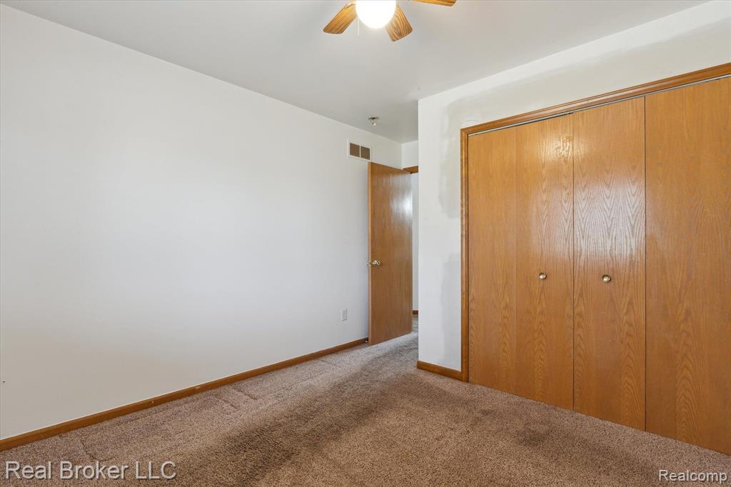 47095 STONY BROOK Drive, Macomb, MI 48044 — Photo 27