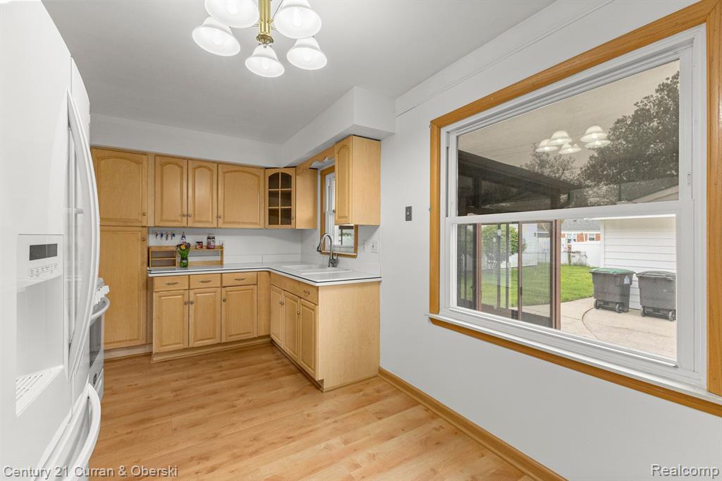 7850 MERRICK Street, Taylor, MI 48180 — Photo 14