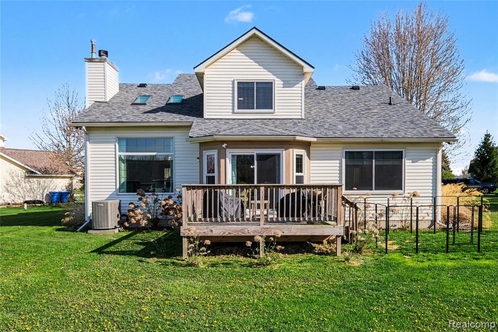 1292 Theresa Drive, Fenton, MI 48430 — Photo 29