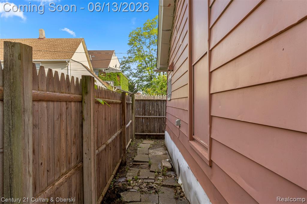 3438 Randall Street, Detroit, MI 48216 — Photo 22